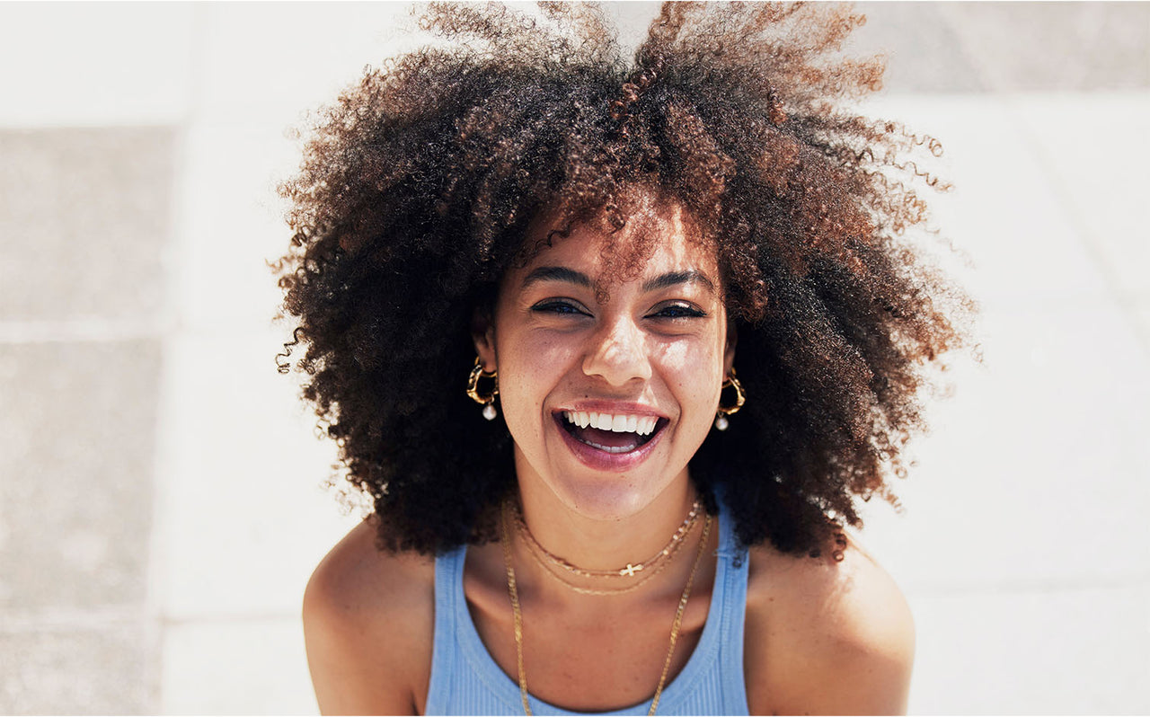 How to Get Rid of Frizzy Hair in 5 Minutes