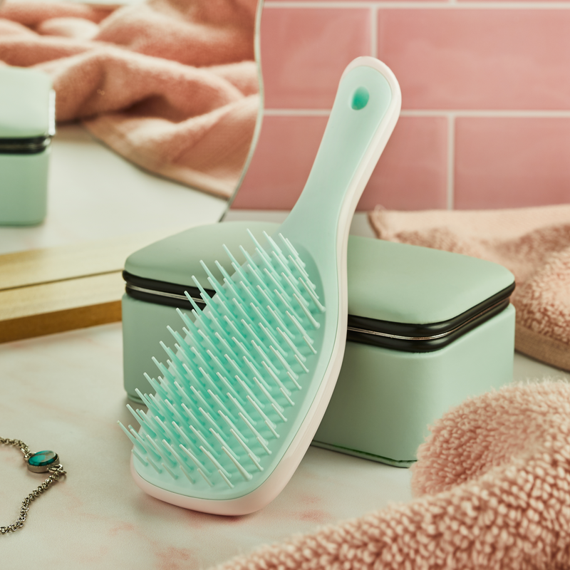 The Ultimate Detangler